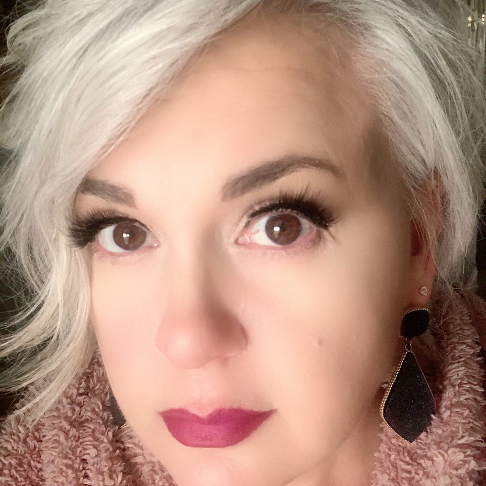 Meet your Posher, Candace